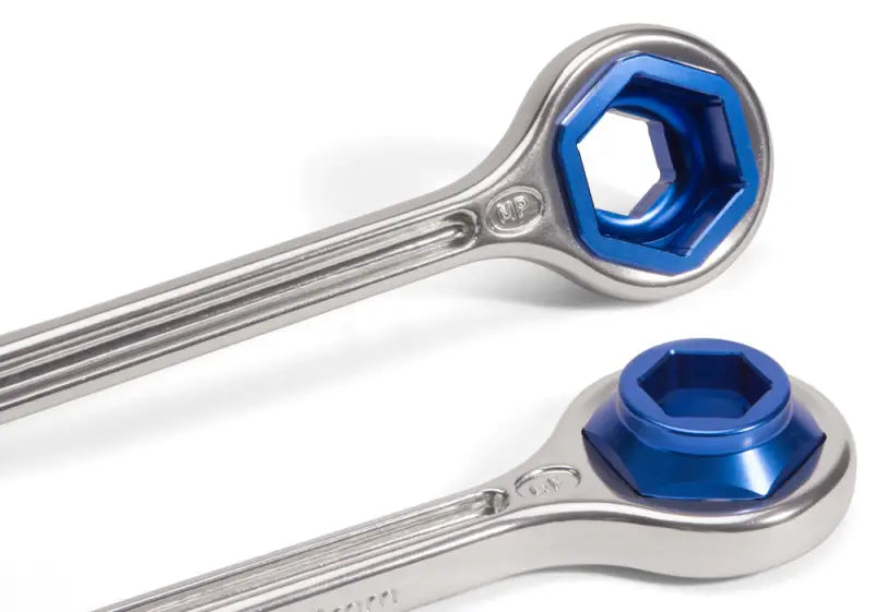 Motion Pro 08-0640 32mm to 27mm 17mm Adapter, made from 7075 T-6 aluminum, lightweight and durable for fanny pack toolbox.