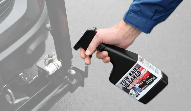 9932 Tow Bar Cleaner