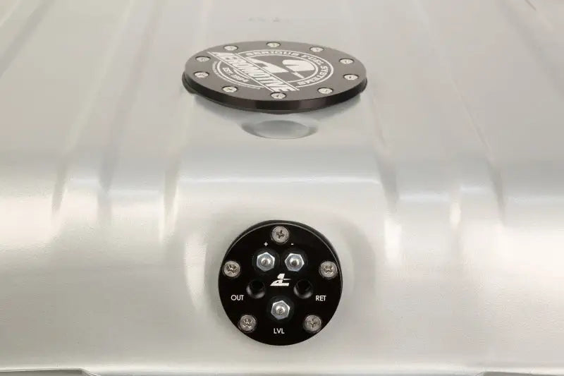 Silver fuel tank with black caps from Aeromotive Stealth Gen 2 for easy fuel delivery