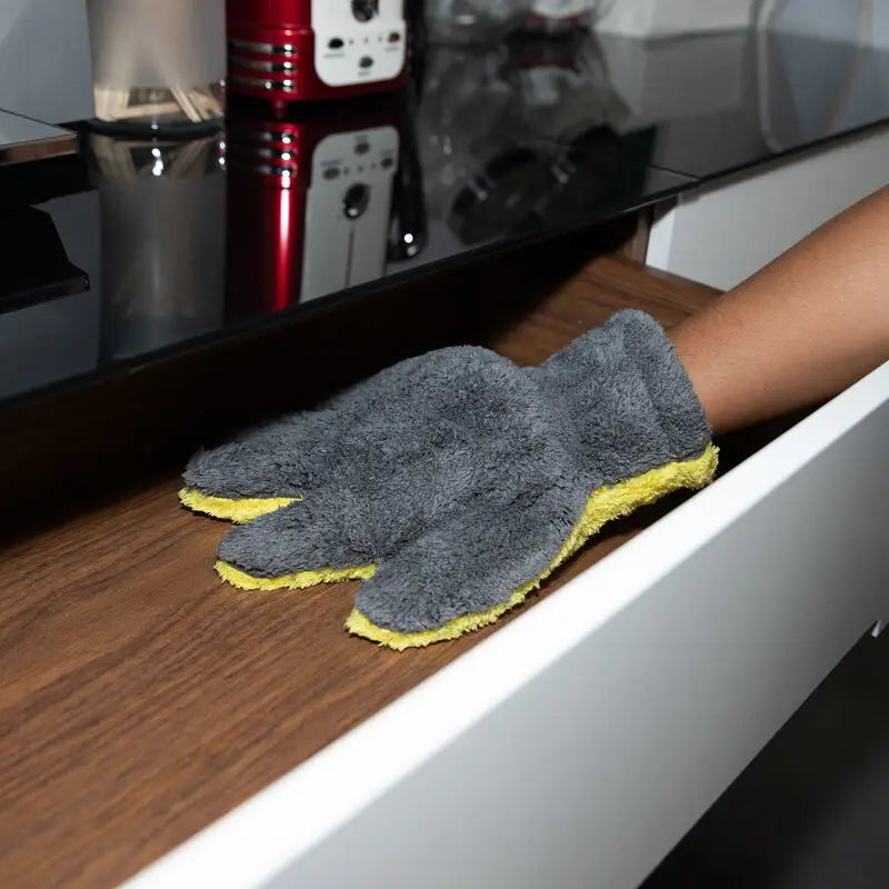 Chemical Guys The Stranger Helpful Handy Mitt - MIC510