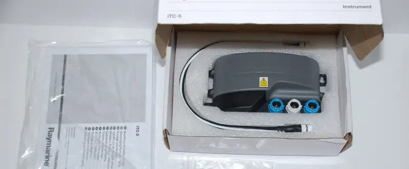 E70010 Raymarine Itc-5Instrumenttransducerconverter - Transducer Signal Converter