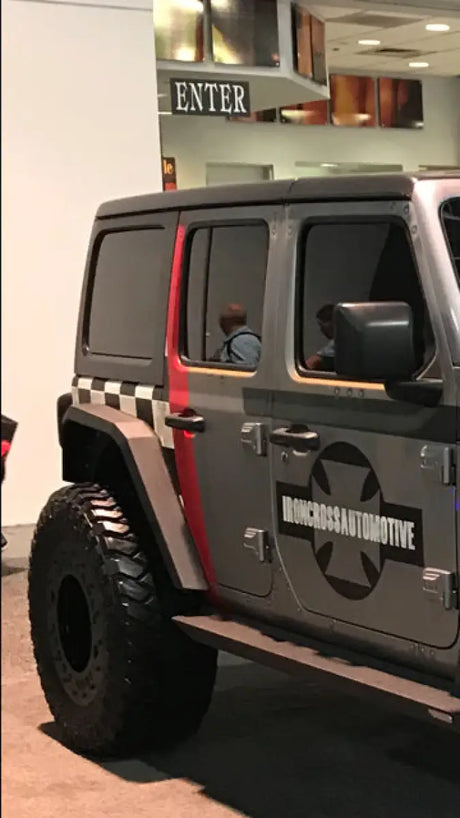 Ironcross Automotive GP-RF202 Rear Fender Flare on Jeep JL (2018-2020), showcasing rugged style and durability for off-road adventures.