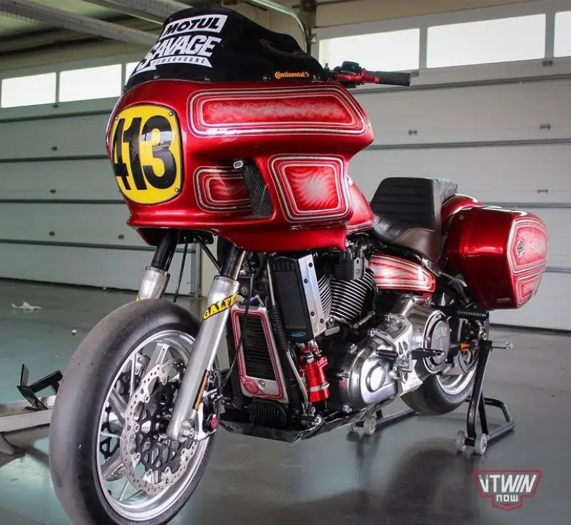 Side Mount Oil Cooler M8 Softail `17 23 Gloss Blk