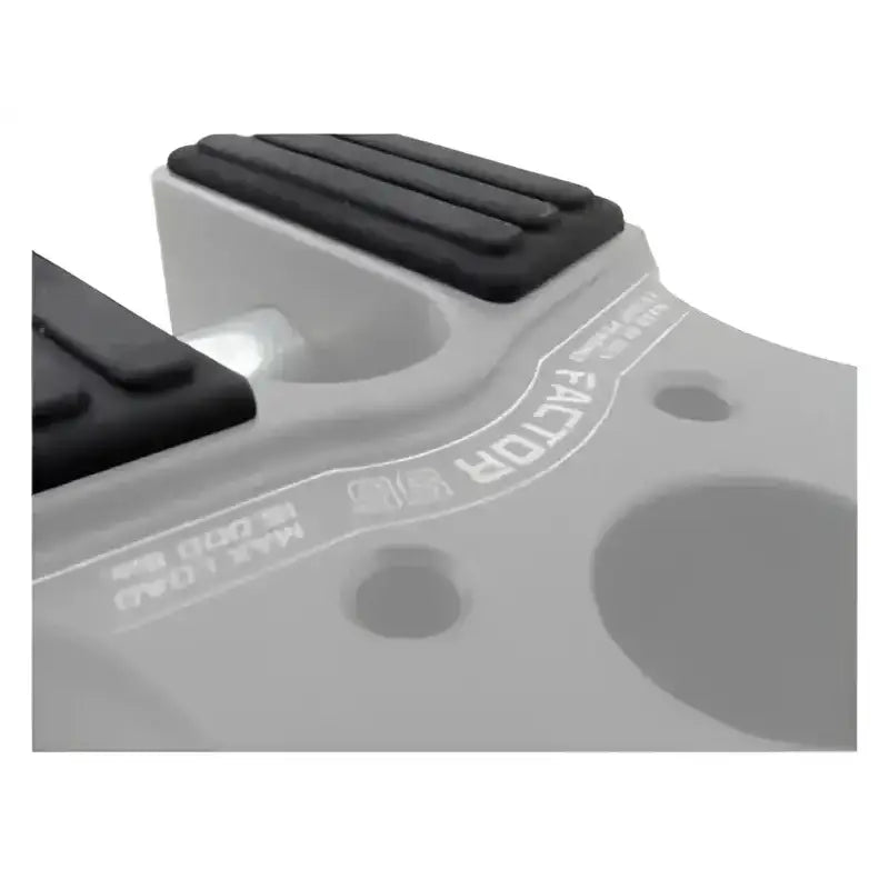 00052 Winch Cable Shackle Mount Guard