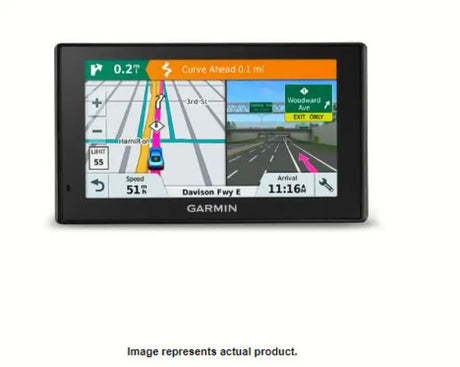 Garmin Noh GPS-auto Drivesmart 51 LMT-S navigation device in action on a car dashboard