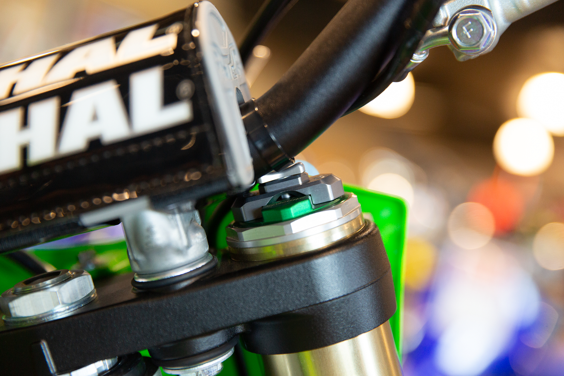 Motion PRO Compression Adjuster Showa Forks Short 11-0122