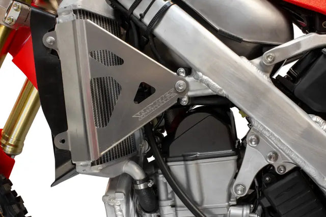 18-710 Radiator Braces - Brace