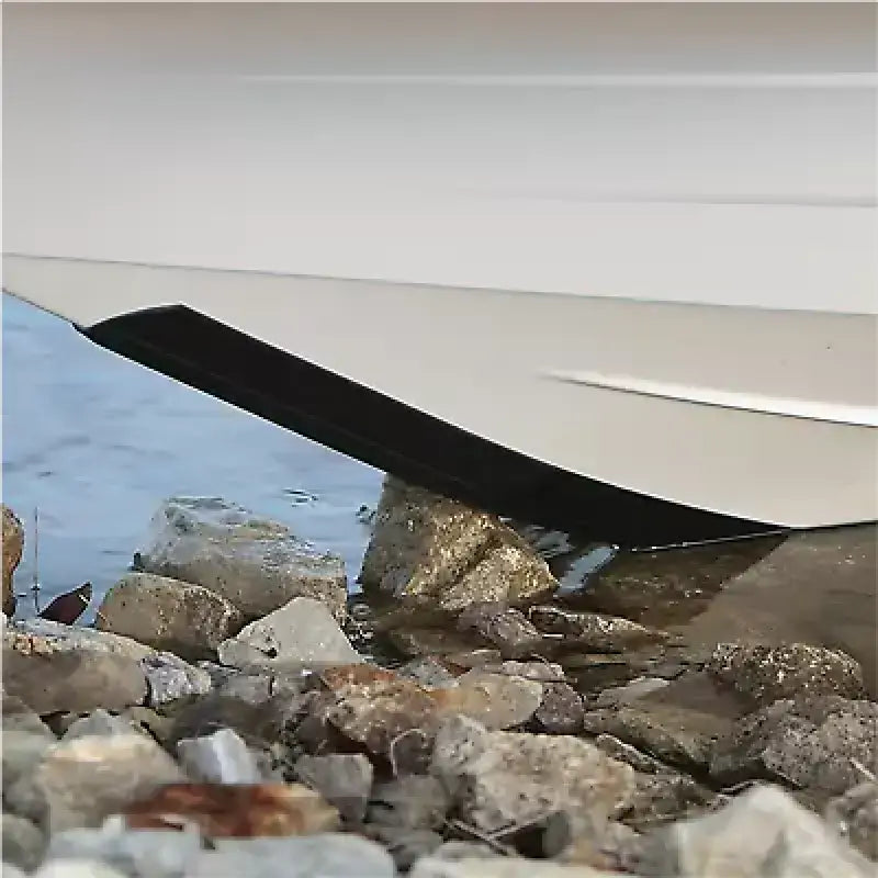 20206 Keelguard Bow Protector Black 6’ - Hull And Keel