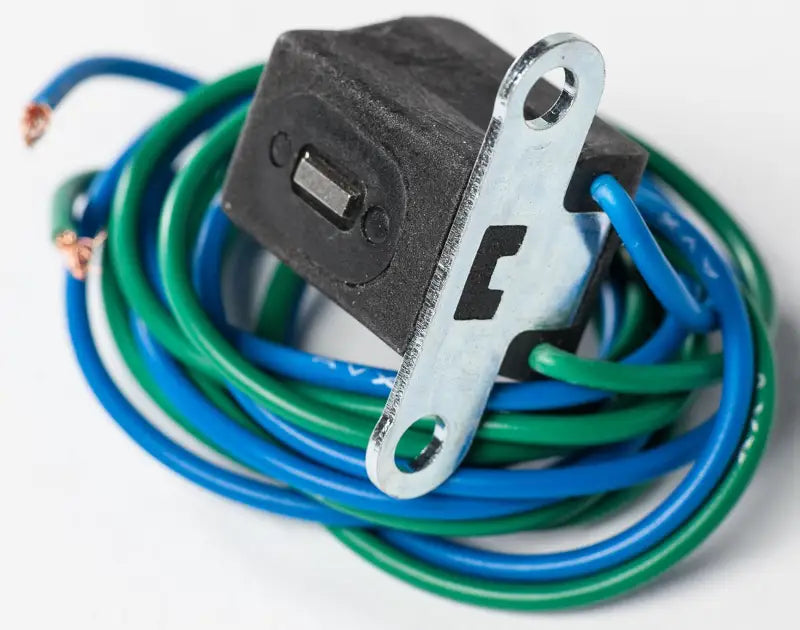 21-528 Trigger Coil with blue and green wires and metal mount for pulse trigger use