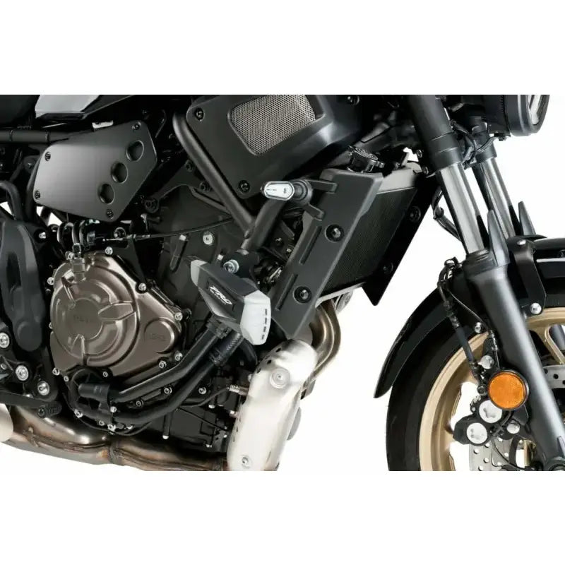 Motorcycle engine and front wheel with 21326N Frame Sliders Pro 2.0 Yam