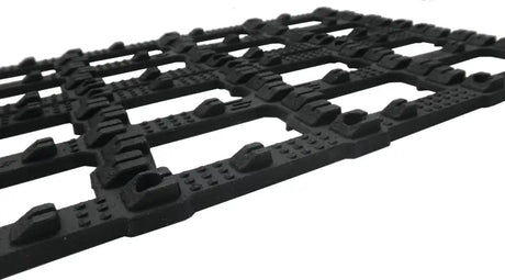 23060 Trax Grabber Pair 