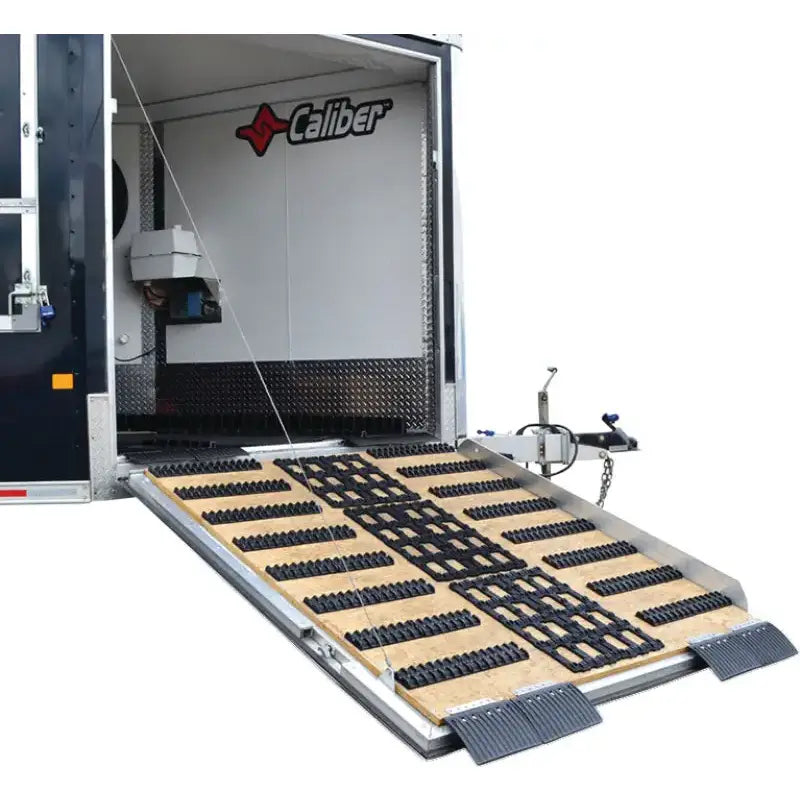 23060 Trax Grabber Pair 