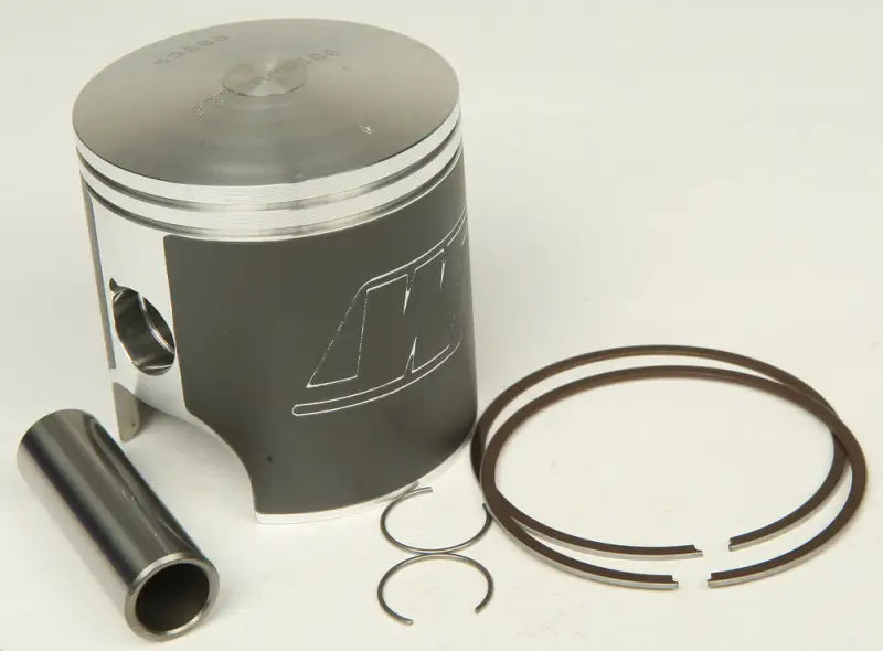 Complete 2358M06500 piston kit with piston m06500 for 600XLT 95-99 engines