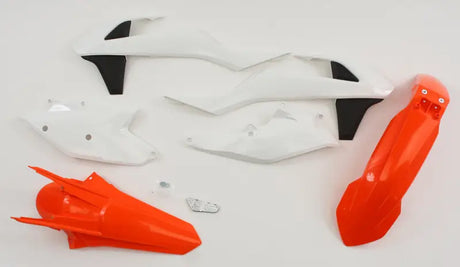 2421075569 Plastic Kit Original