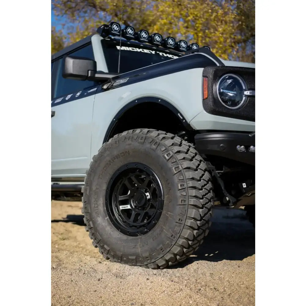 247936 M.T. Street Lt295/65R20 129/126Q Baja Legend Mt