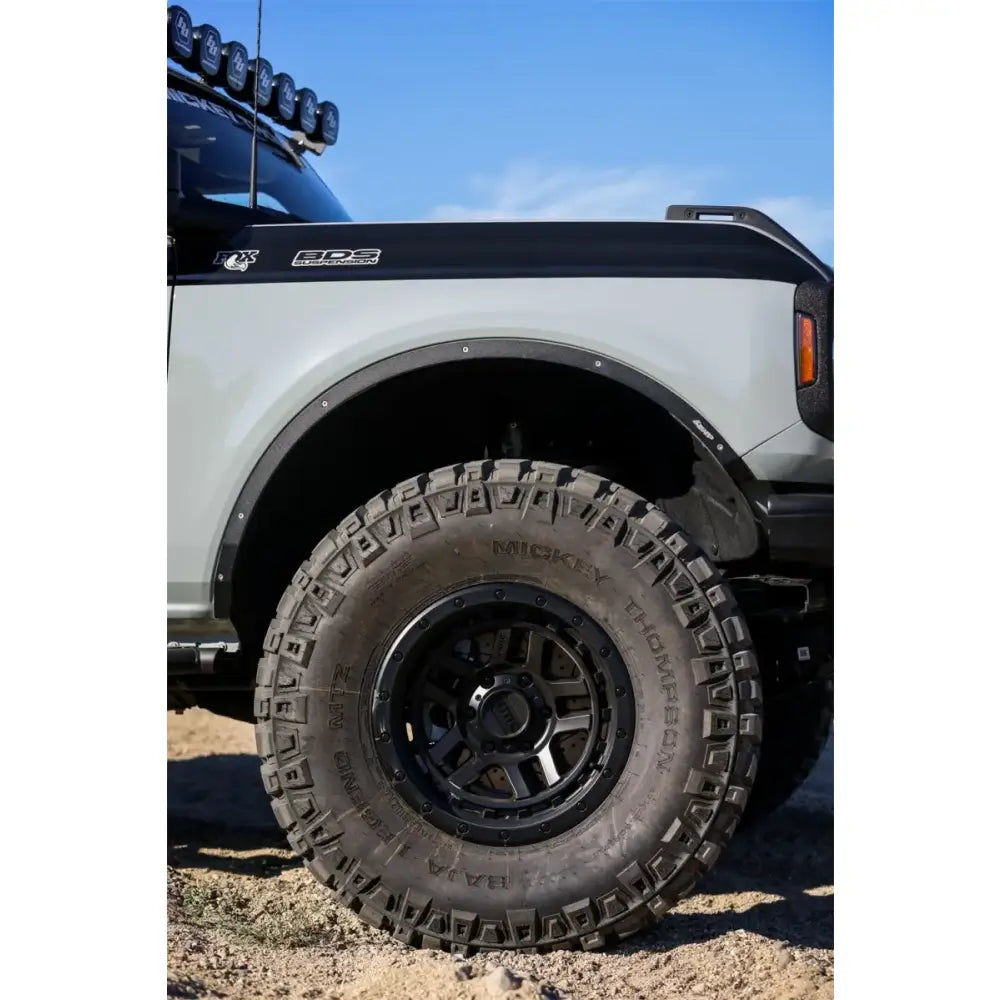 247936 M.T. Street Lt295/65R20 129/126Q Baja Legend Mt