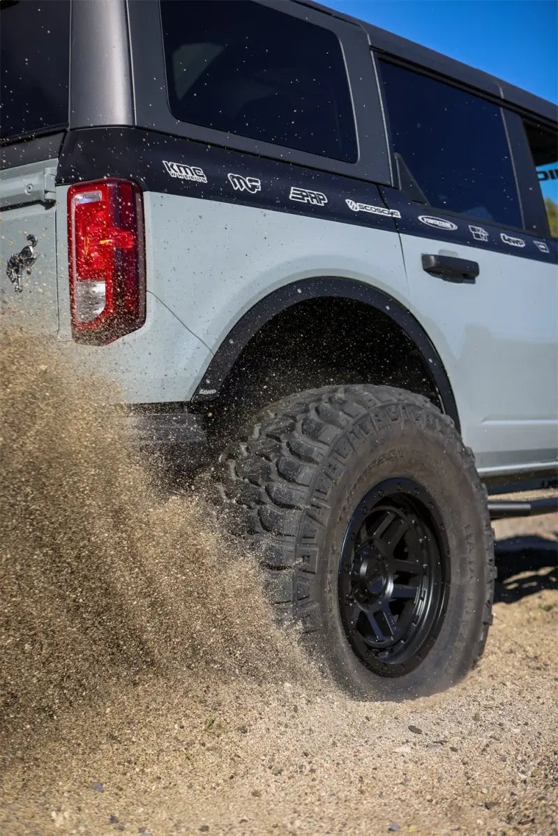 247940 M.T. Street 37X13.50R17Lt 121Q Baja Legend Mtz