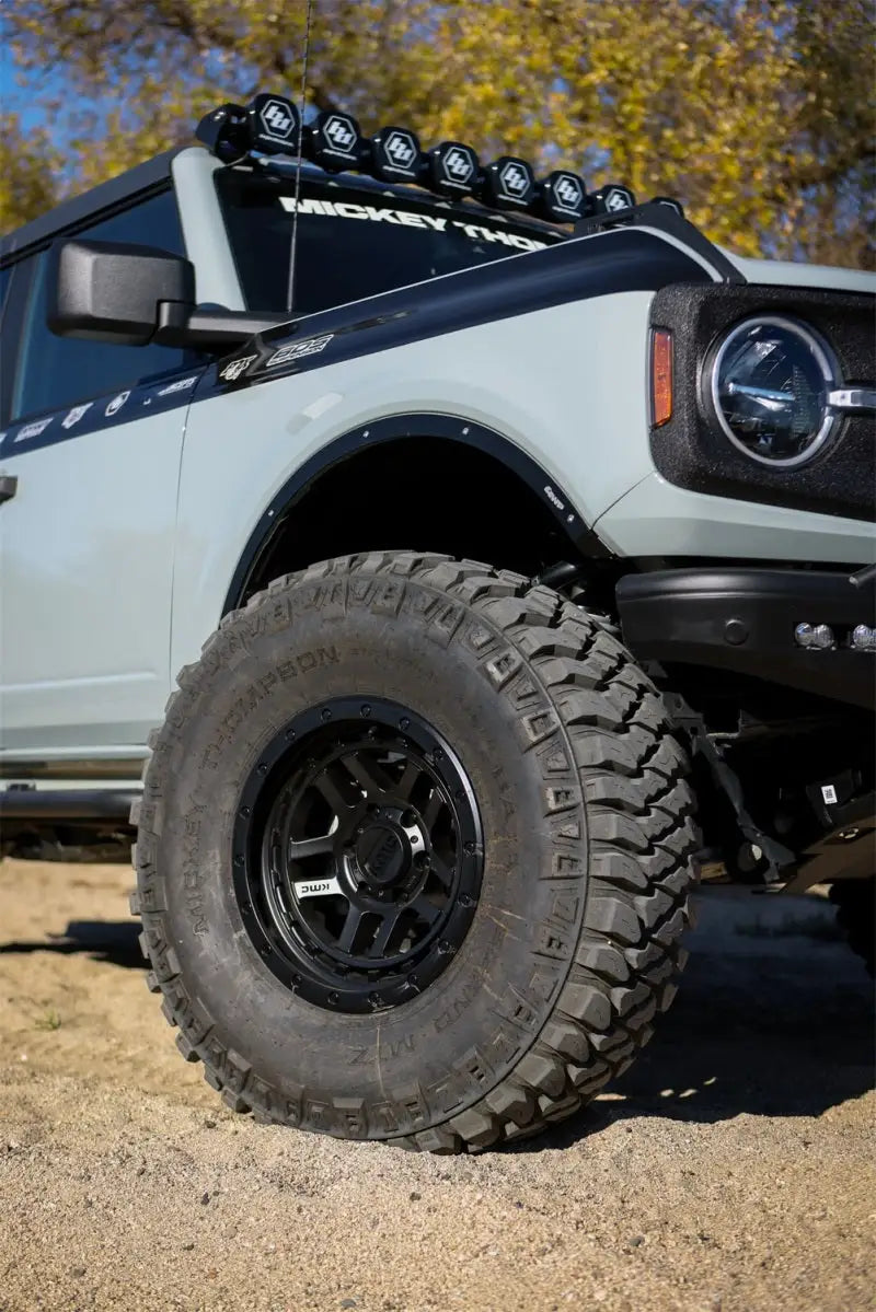 247940 M.T. Street 37X13.50R17Lt 121Q Baja Legend Mtz