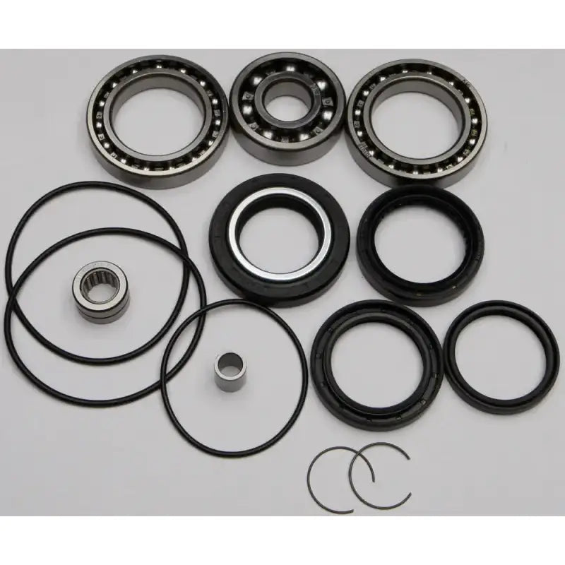 Assorted mechanical seals and bearings from 25-2010 Rear Differential Bearing And Seal Kit