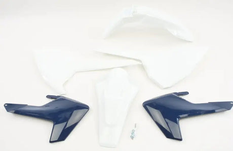 2634021029 Plastic Kit Original