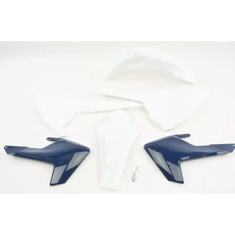 2634021029 Plastic Kit Original