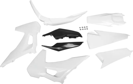 2726566812 Plastic Kit Original