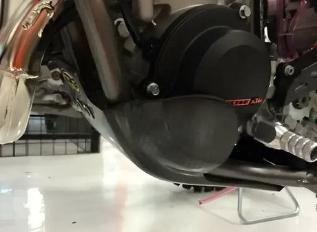 301030 P3 Skid Plate Carbon Fiber - Guards/Braces