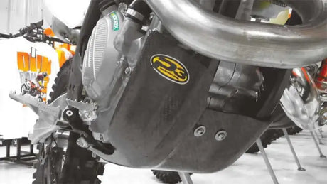 301093 Skid Plate Carbon Fiber