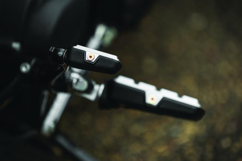 Kuryakyn 6714 Kuryakyn Dillinger Shift Peg Silver - 6714