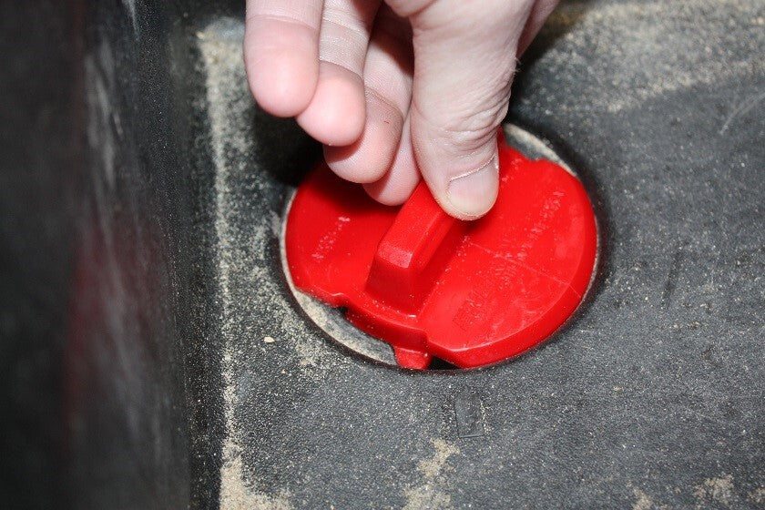 Energy Susp. Footwell Drain Plug Kit Body 70.7021R - Red