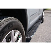 Grand Cherokee tire and Romik USA running boards for 22-23 Cherokee style
