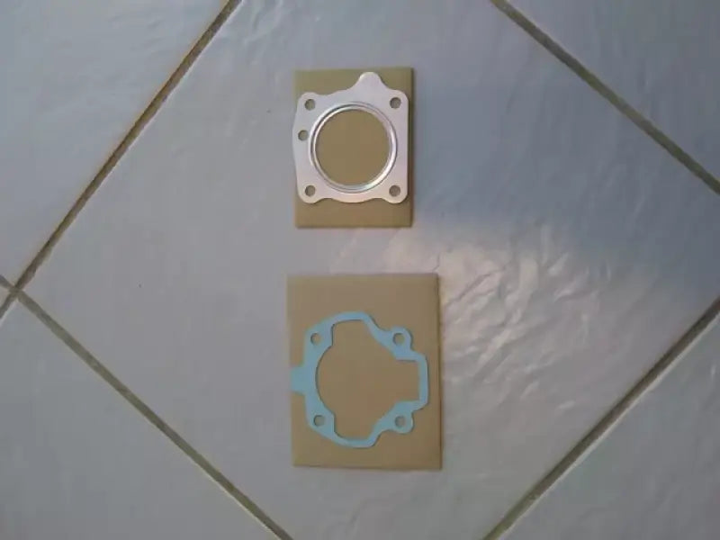 Two engine gaskets for 560825 Speedfx -8Anx3/8 Nptf Blu Flar To Pipe Tee