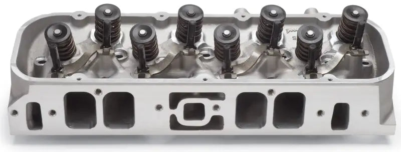 60559 Cylinder Head by Edelbrock