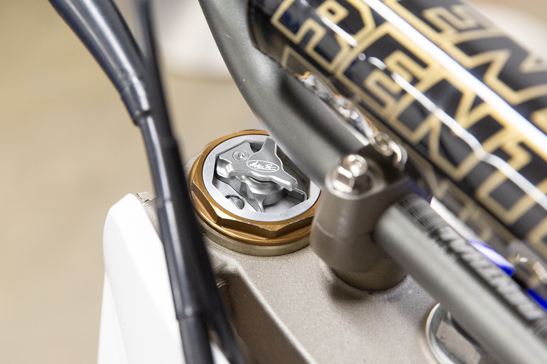 Motion PRO Compression Adjuster KYB AOS SSS Forks 11-0124