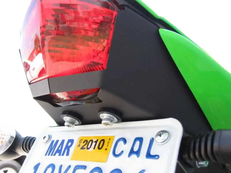 DMP 670-4110 Fender Eliminator Kit Black