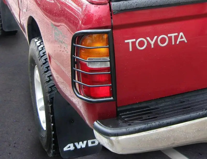 7G096304A Black Horse 1998-2004 Toyota Tacoma Tail Light