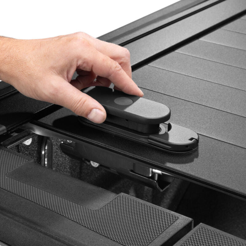 Keystone T-80455 Tonneau Cover Manual Retractable; Key Lockable; Black Matte; Aluminum; With Trax Rail System; Without Stake Pocket Cutouts