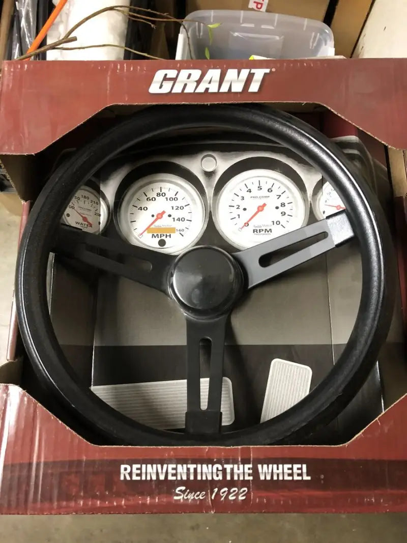 8540 Grant Classic Series Black Slotted - Steering Wheel