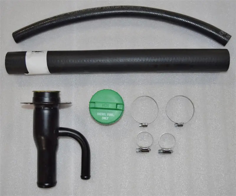 9900025 Titan Fuel 17+ Ford 350-550 Unv Filler Nk Fit