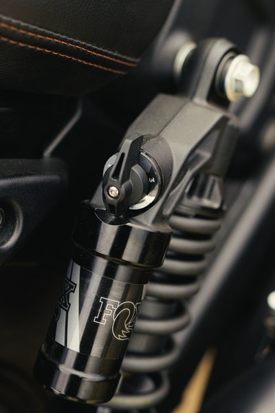 FOX Qs3-Qsr Piggyback Scout Shocks Suspension 897-25-327 - QS3-QSR Std Spring 25-UP