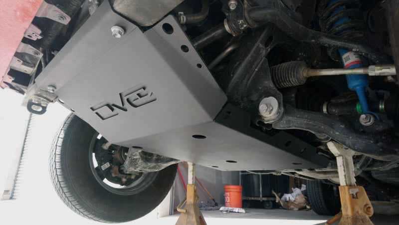 DV8 SPTT1-01