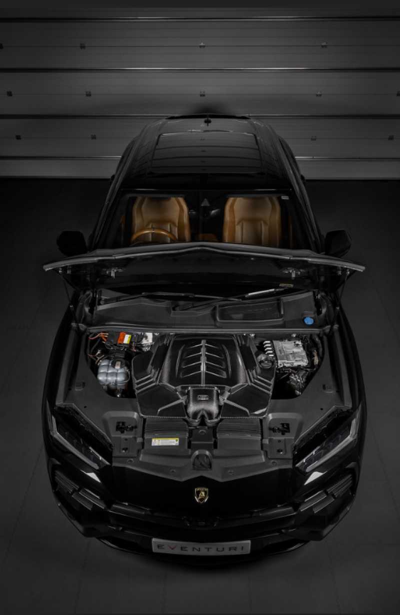 Eventuri Lamborghini Urus/ Audi RSQ8 SQ8 SQ7/ Porshe Cayenne Turbo GTS/S Carbon Intake 