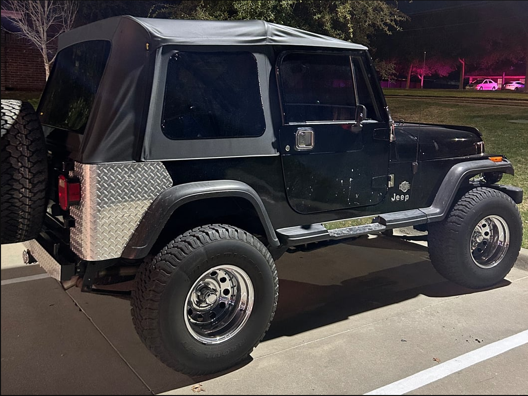 Bestop 55729-15 Soft Top - Black
