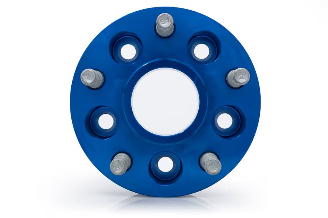 Spidertrax Made In USA Wheel Adapter WHS035 - Blue Jeep JL Conversion Adapt