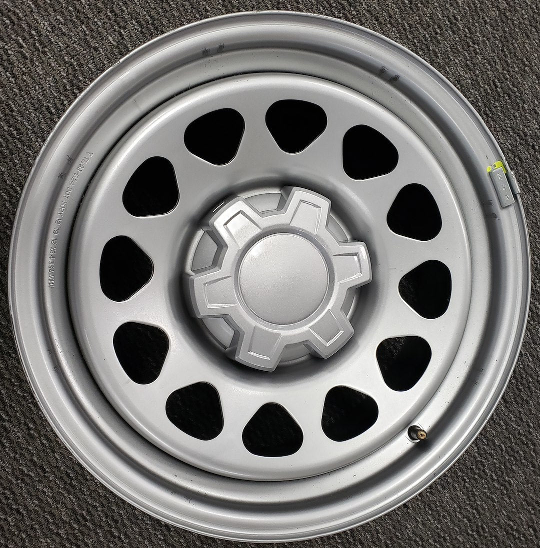 Coast2Coast Limited Lifetime Warranty Wheel Center Cap Iwcc8130S - Silver CC 19-25 Slvrd Push-ON