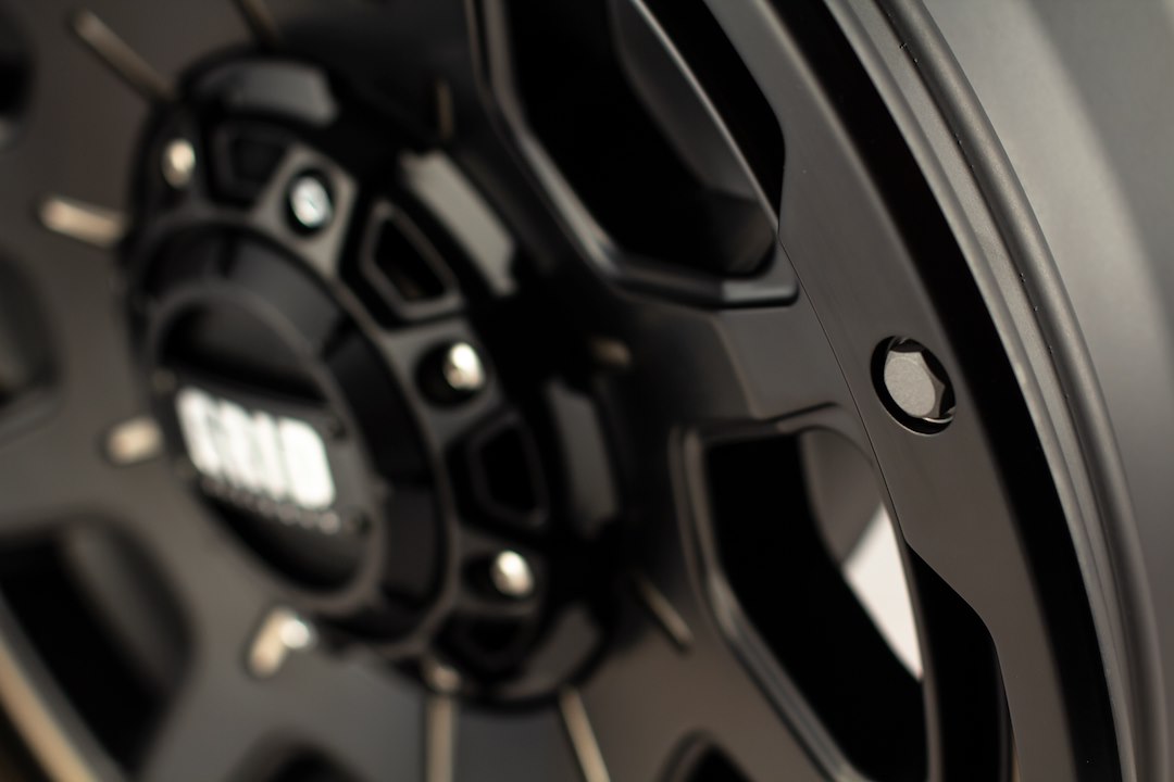 Grid Wheels With Grid Logo Center Cap GD1517090237B108 - 15 17X9.0 6X135 139.7 -12 108