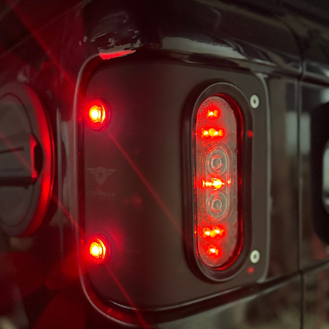 Combat Offrd Limited Lifetime Warranty Tail Light Assembly 25-1050 - Jeep JL JLU Gunner Led LI