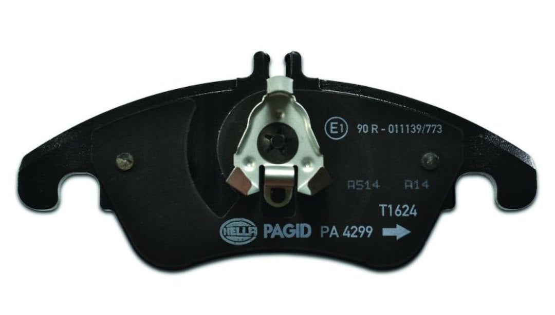 Hella Maximum Durability And Comfort Brake Pad 355012621 - Set Disc