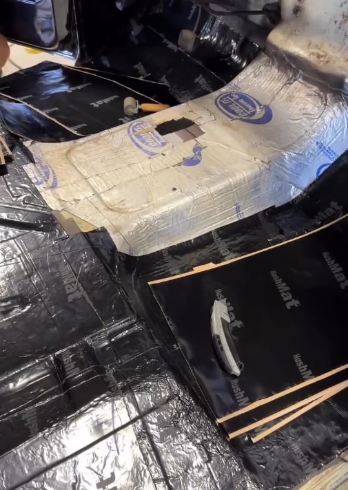 HushMat 10500 UltraWrap ™ Sound Deadening Bulk Thermal