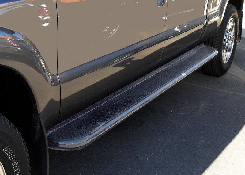 Cattleman 87C316 Constructed from diamond plate steel